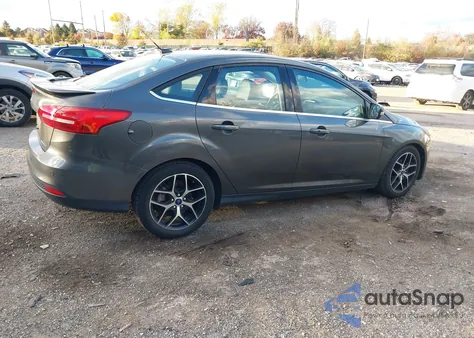2017 Ford Focus Titanium из США, поврежденный, VIN 1FADP3J28HL207668